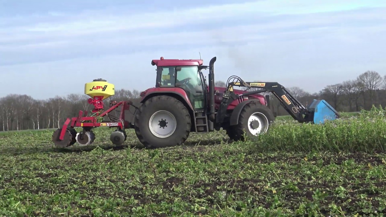 GROENBEMESTER ONDERWERKEN MET EEN CASE IH 150 EVERS SCHIJVENEG