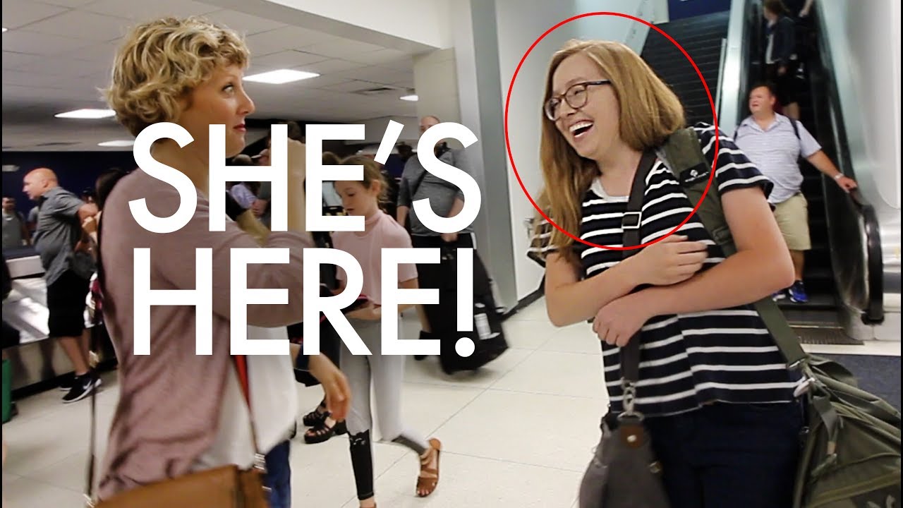 OUR NANNY HAS ARRIVED 👩✈️ : Traveling Full-time w/9 kids