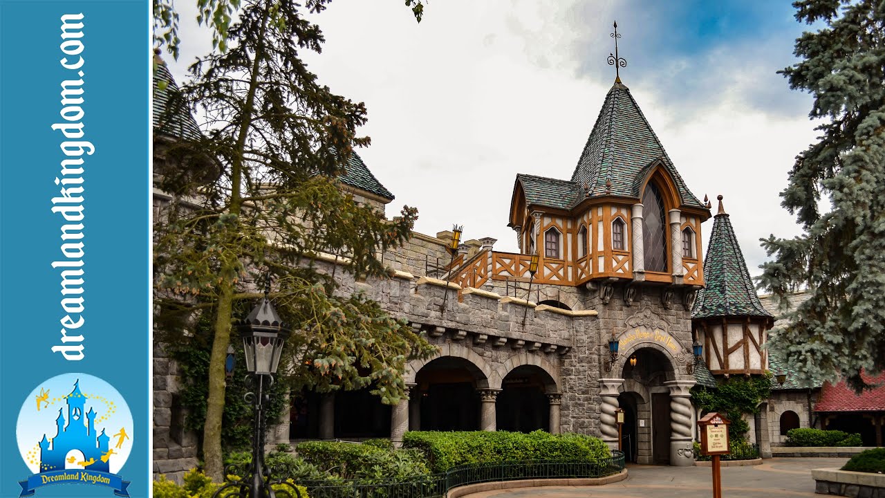 Blanche Neige et les Sept Nains (Blancanieves y los siete enanitos) - Disneyland París [4K]