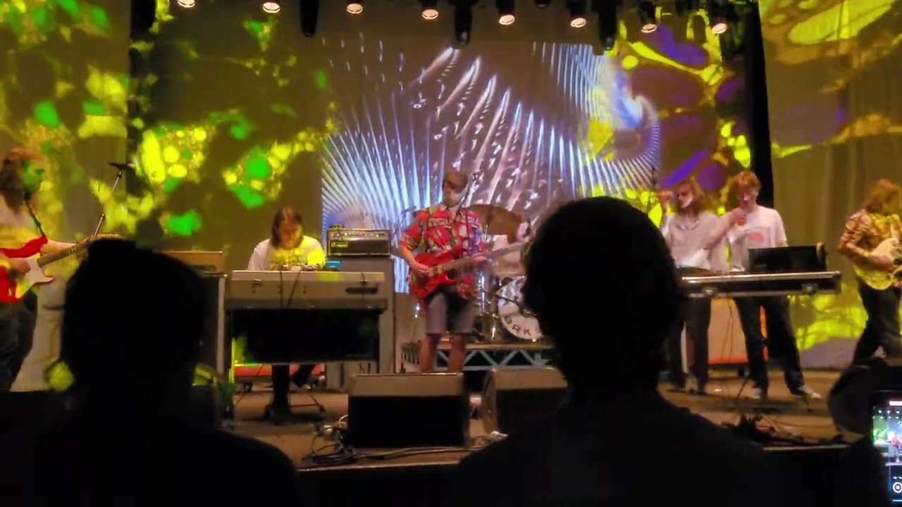 Paper Earth Session (feat members of Papir/Kanaan/Full Earth) @ Esbjerg Fuzztival, June 1st 2024.