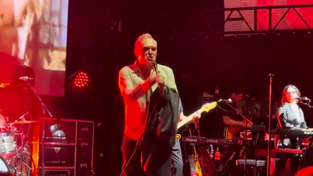 Morrissey - How Soon Is Now (The Smiths Cover) 20250628 Leipzig Haus Auensee