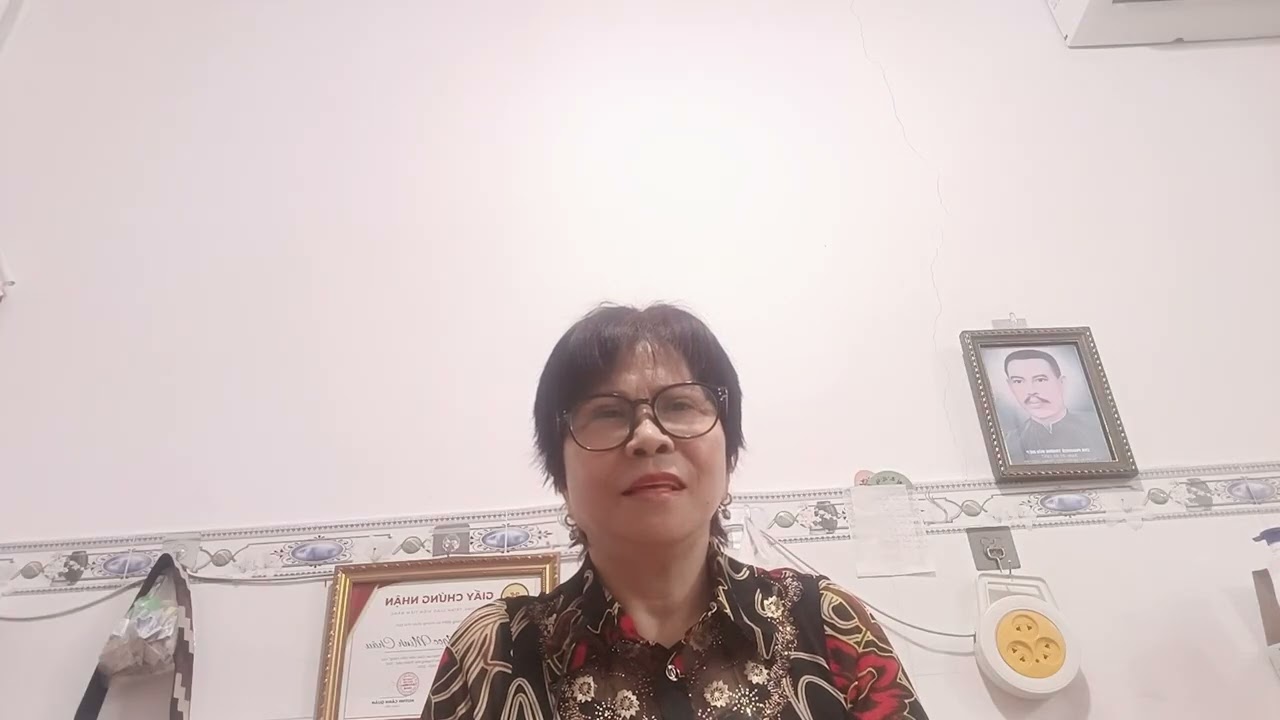 Cô Tiếng xem Tử vi nam nữ Tuổi Bính Thìn 1976 Tài Lộc .gia đạo sức khoẻ 