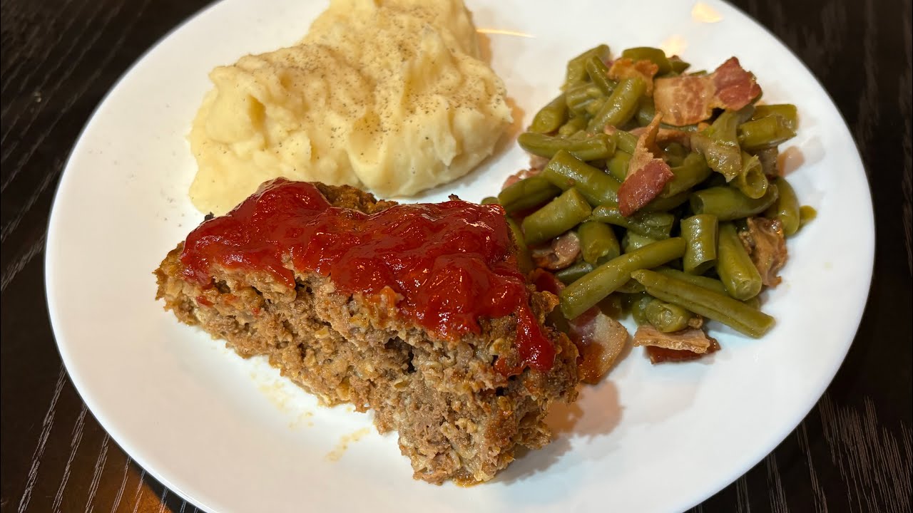 Meatloaf with Martha! Easy Meatloaf recipe. Delicious!😋 