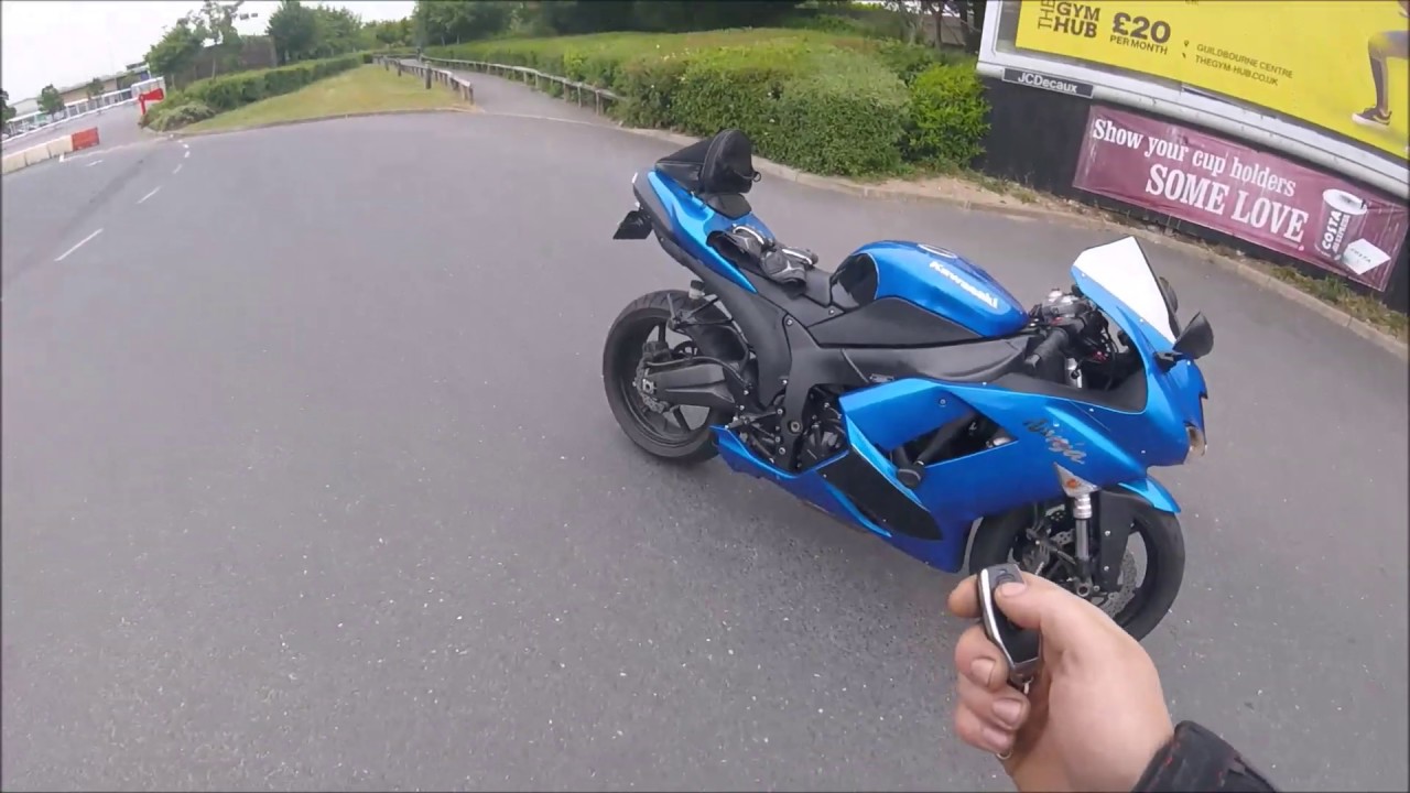 Loud or Quiet exhaust with cut out valve system for motorbike