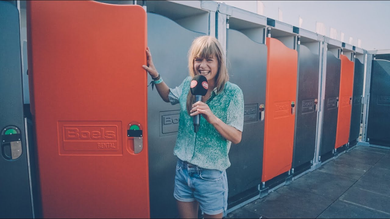 Eva ontdekt geheime kamer (Pukkelpop 2015)