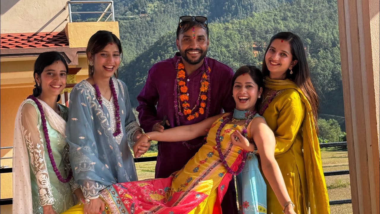 मेरो प्यारी बैनिहरुसगको २०८२को भाईटिका  । सबैको समय शुभ रहोस्। HappyTihar2082 #Sandesh #mysiss 