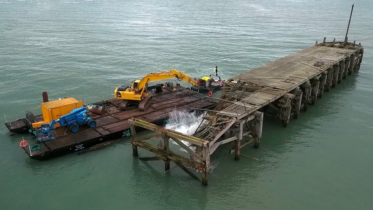 Trefor Pier Demolition 2017
