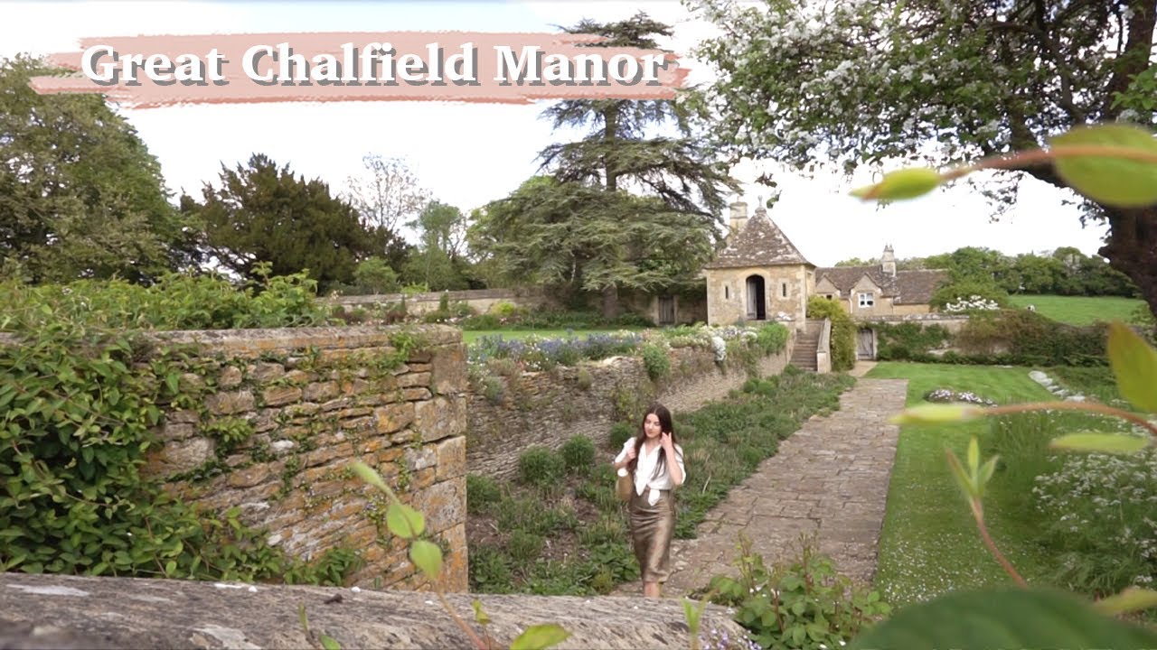 Visiting England's "Most PERFECT" Medieval Manor House!
