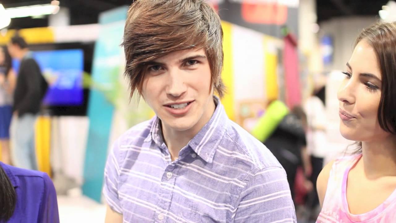 ♡ VidCon Fashion! Feat: Checkinthemirror,Missglamorazzi ,Fleurdeforce & More!=D ♡