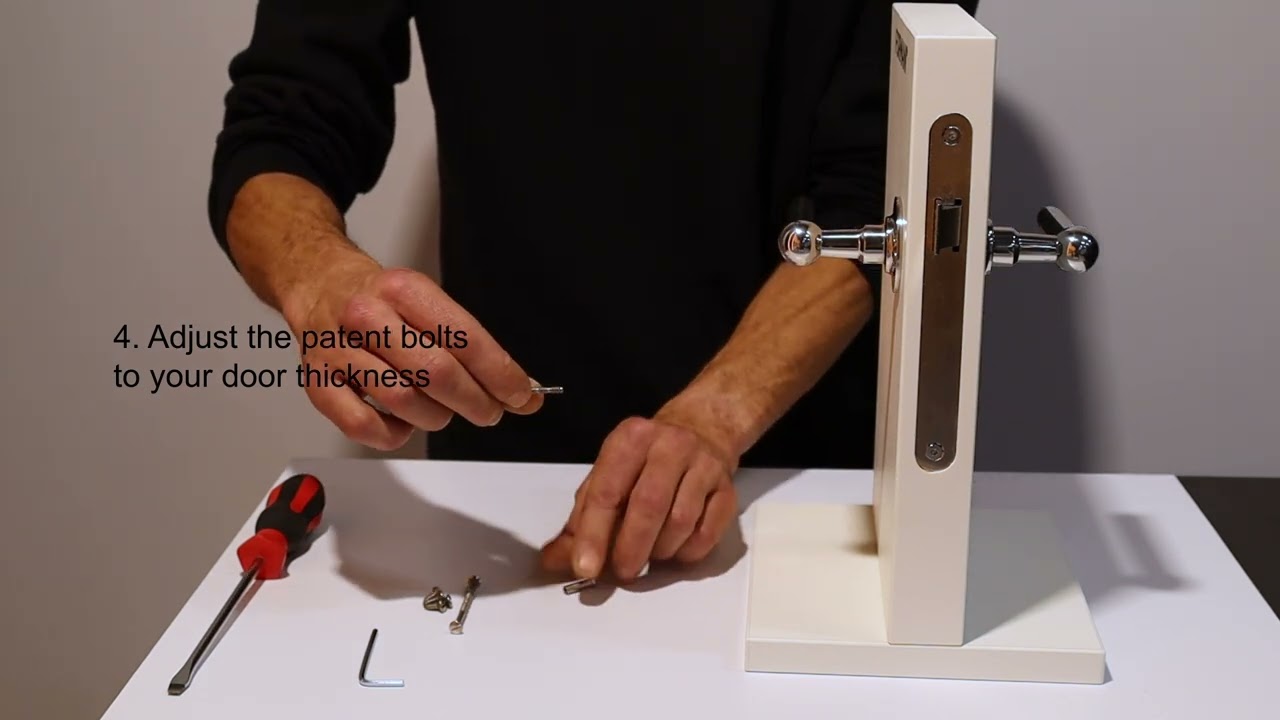 FORMANI FERROVIA – montering av dörrhandtag