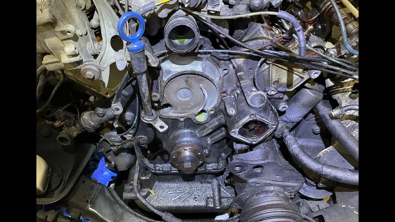 Обновление Mercedes 380SL R107 Doris 1982 года, часть 2 — водяной насос, распределитель, гидроуси...