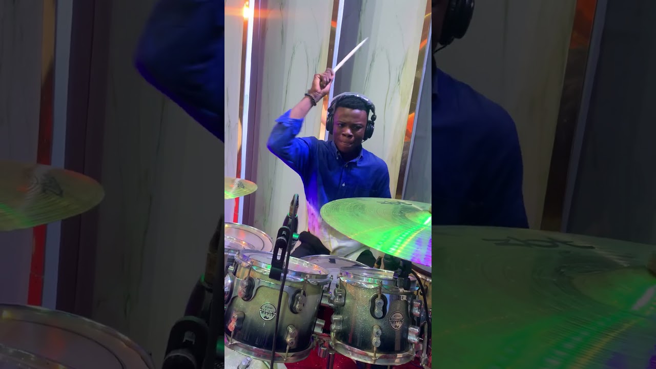 Best African praise medley with stepdrumz_ovie