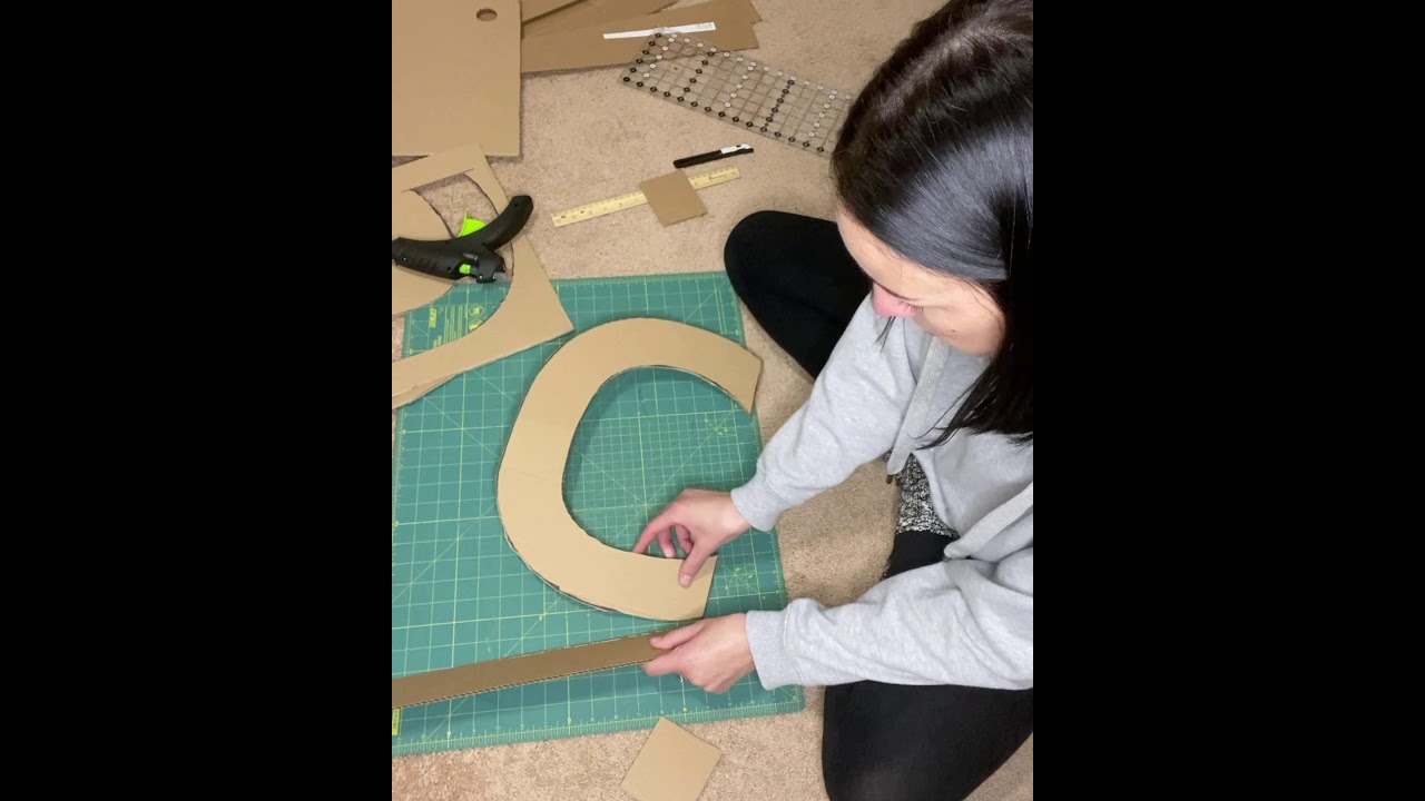 Creating a letter “C” box