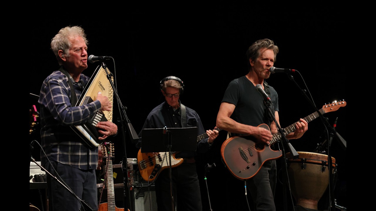 The Bacon Brothers - 36 Cents (LIVE on Mountain Stage)