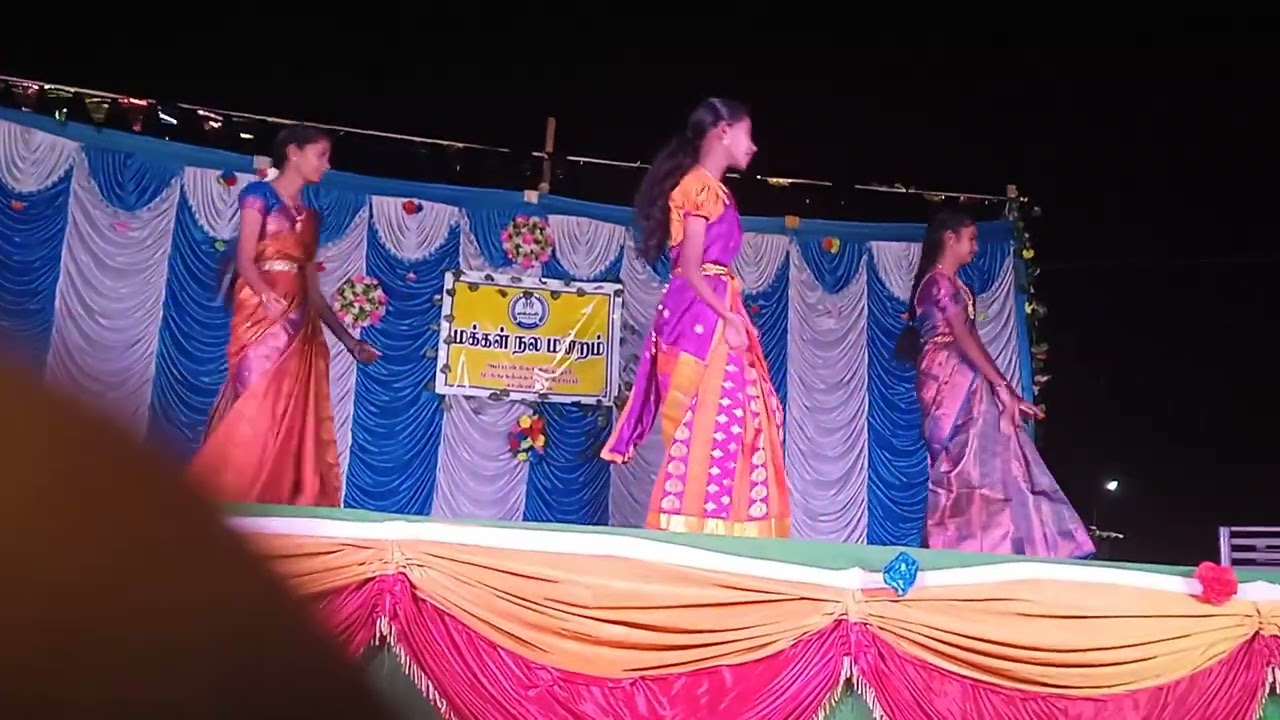 Karate classmets dance