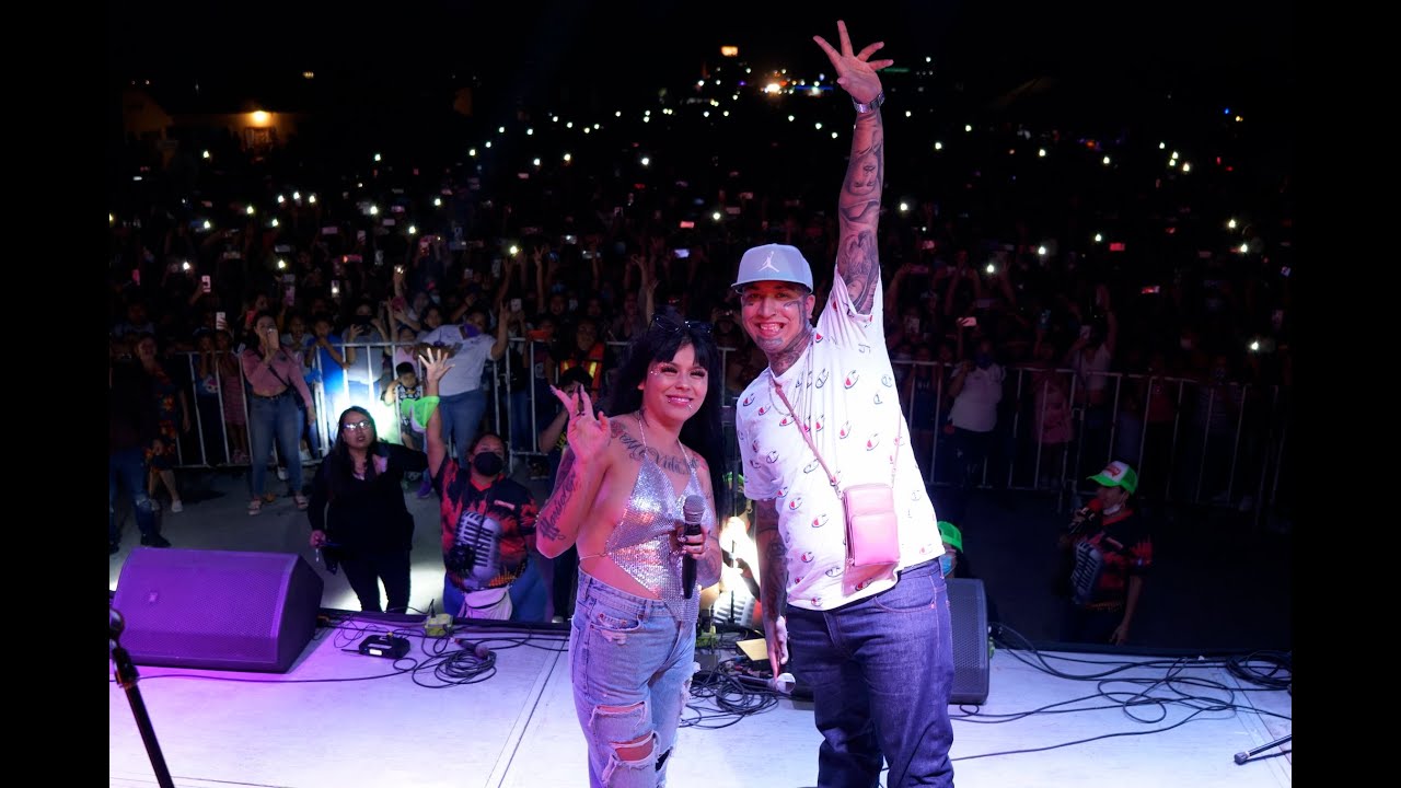 Mona y Geros Bailando su cumbia