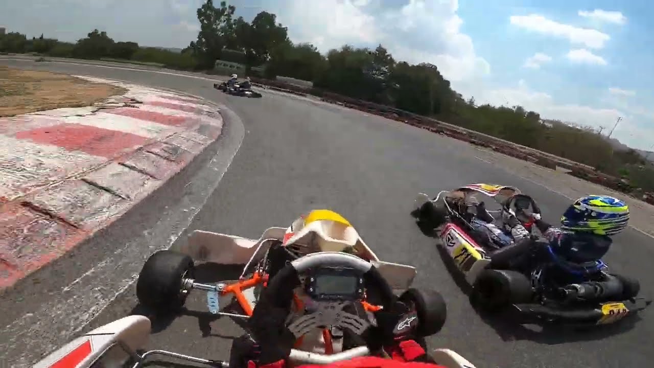 Passing 7 Karts in 5 Laps - Kartodromo Afidnes