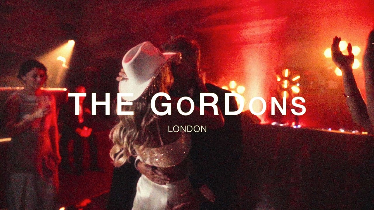 The Gordons. A wedding film in London. Ceremony Chelsea Old Town Hall.