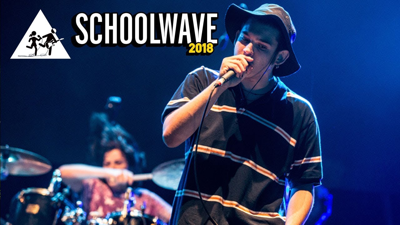 &Gamma;&upsilon;&mu;&nu;&alpha;&sigma;&mu;έ&nu;&alpha; &Kappa;&omicron;&rho;&mu;&iota;ά - &Theta;έ&lambda;&omega; &nu;&alpha; &beta;&lambda;έ&pi;&omega; &omicron;&upsilon;&rho;&alpha;&nu;ό LIVE @ SCHOOLWAVE 2018