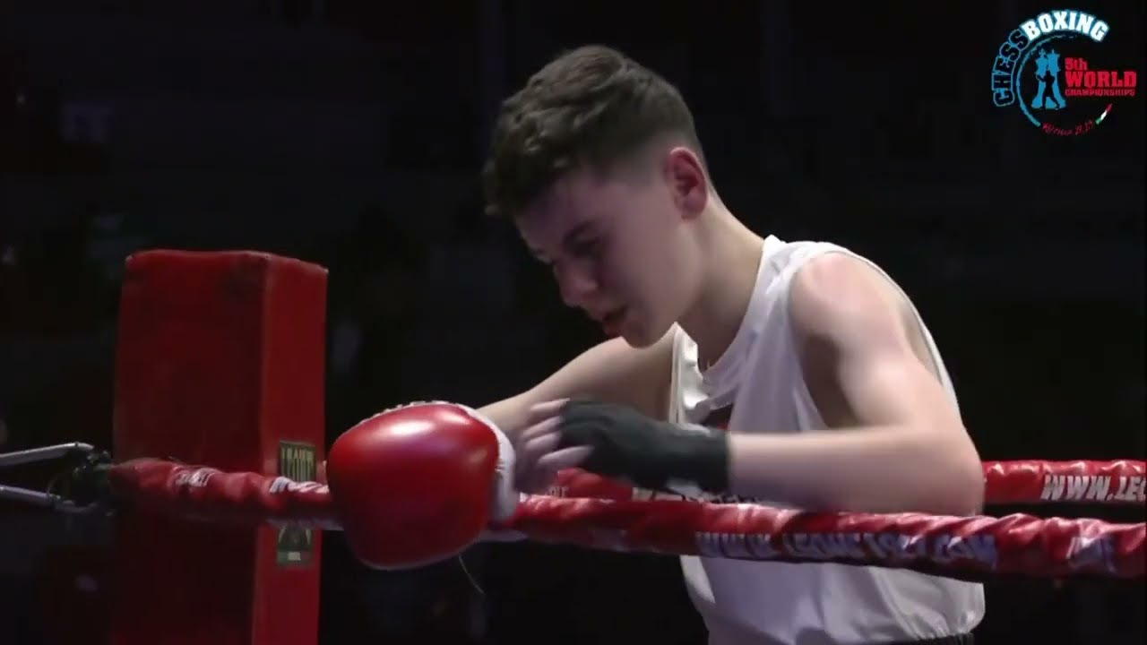 ChessBoxing: Arminius Marcus Rolle (GER) vs Semen Dobrunov (RUS) - U70 World Championships