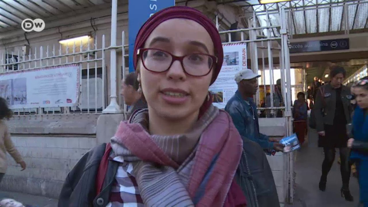Un activista electoral de gira por Francia