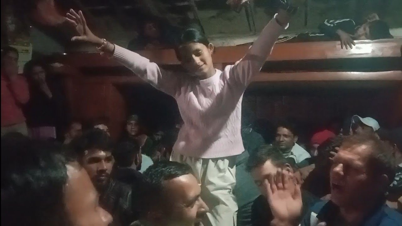 कृतिका चौहान का शानदार डांस #paharicultureuk 
