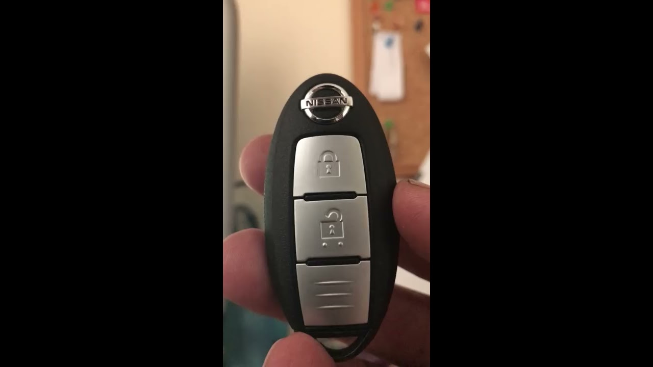 Как заменить батарейку в брелоке Nissan Qashqai