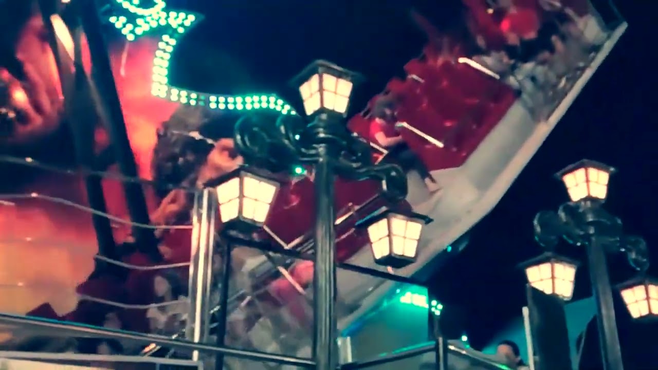 Parque de Diversões - Brinquedos Radicais: Barca dos Piratas