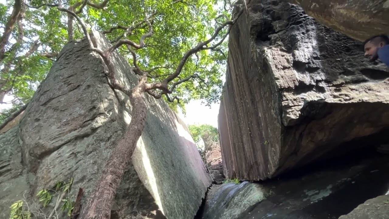 සෙල්ලිපියෙන් සැගවුණු ඉතිහාසය දිඹුලාගලින්😮 බුදුන්ගේ දේශයද..? මේ #dimbulagala #Sellipi #history