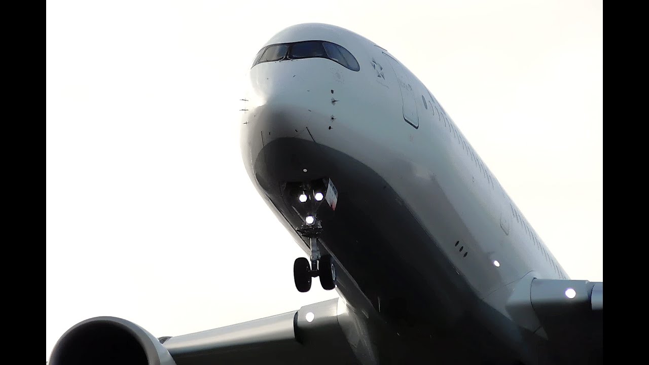Turkish Airlines A350 landing at Heathrow Airport