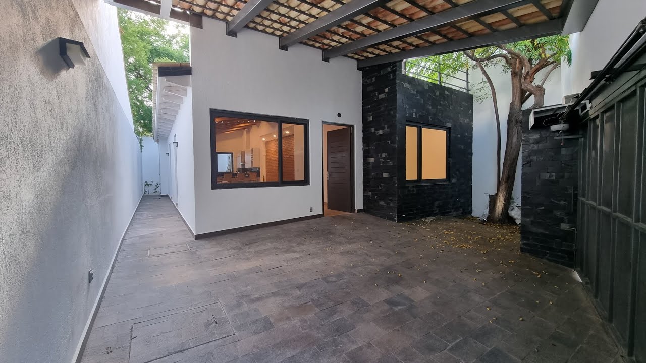 Venta Casa de un piso con roofgarden en Jurica qro (completo) Vendida 20 de agosto