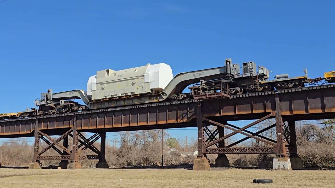 Siemens Generator Special w/Caboose west on Union Pacific's Jeff City Sub @ St. Louis MO 2/11/26