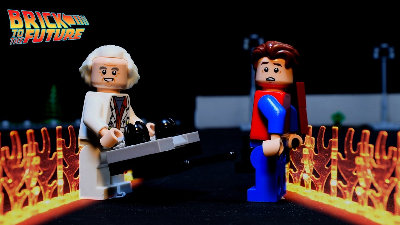 Scena podr&oacute;ży w czasie LEGO POWR&Oacute;T DO PRZYSZŁOŚCI (animacja poklatkowa)