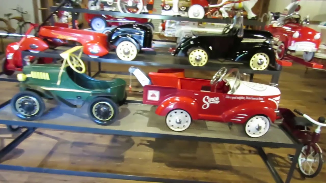 A Walk Through the Gilmore Car Museum