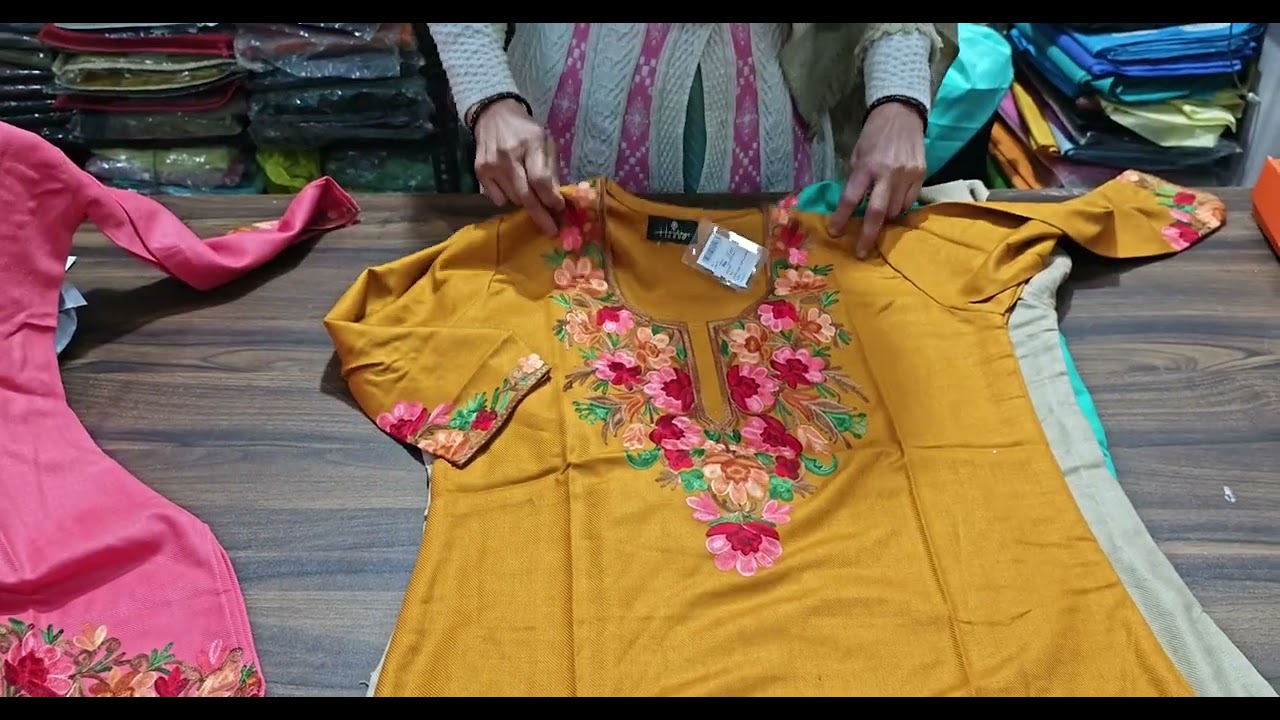 Woolen short kurti (pheran) with kashmiri kadai #trending#viral #explorepage #youtube#youtubeshorts 