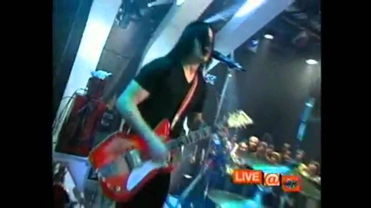 The White Stripes - Girl You Have No Faith In Medicine (live @Much Music) HD