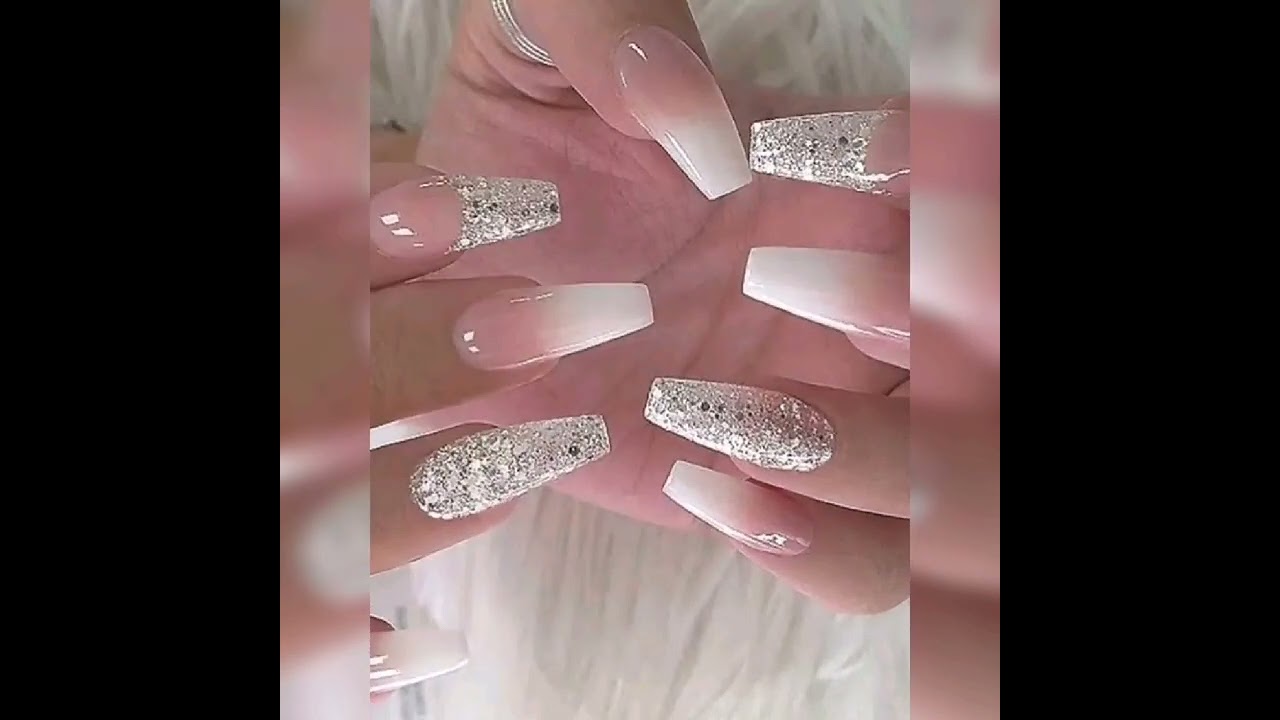 Hermoso maquillaje de uñas con glitter plateado ✨se ven lindas..mira el vídeo 👆