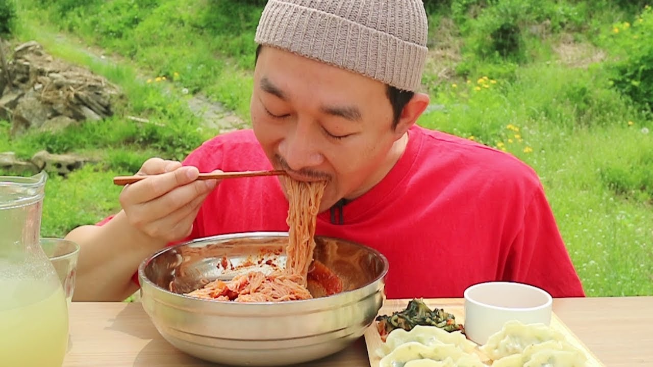후루룩 비빔냉면 먹방~ Spicy Cold noodles Mukbang eating show