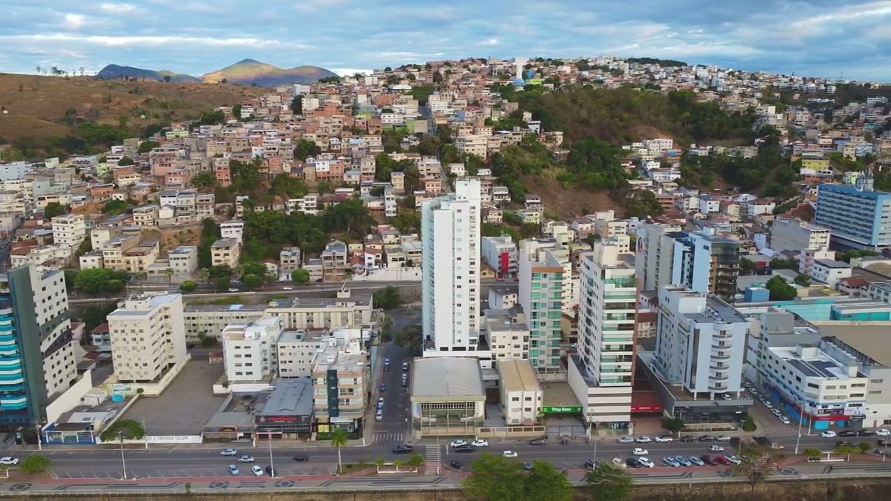 Colatina vista de cima. Dronando a Avenida Beira Rio - Senador Moacyr Dalla
