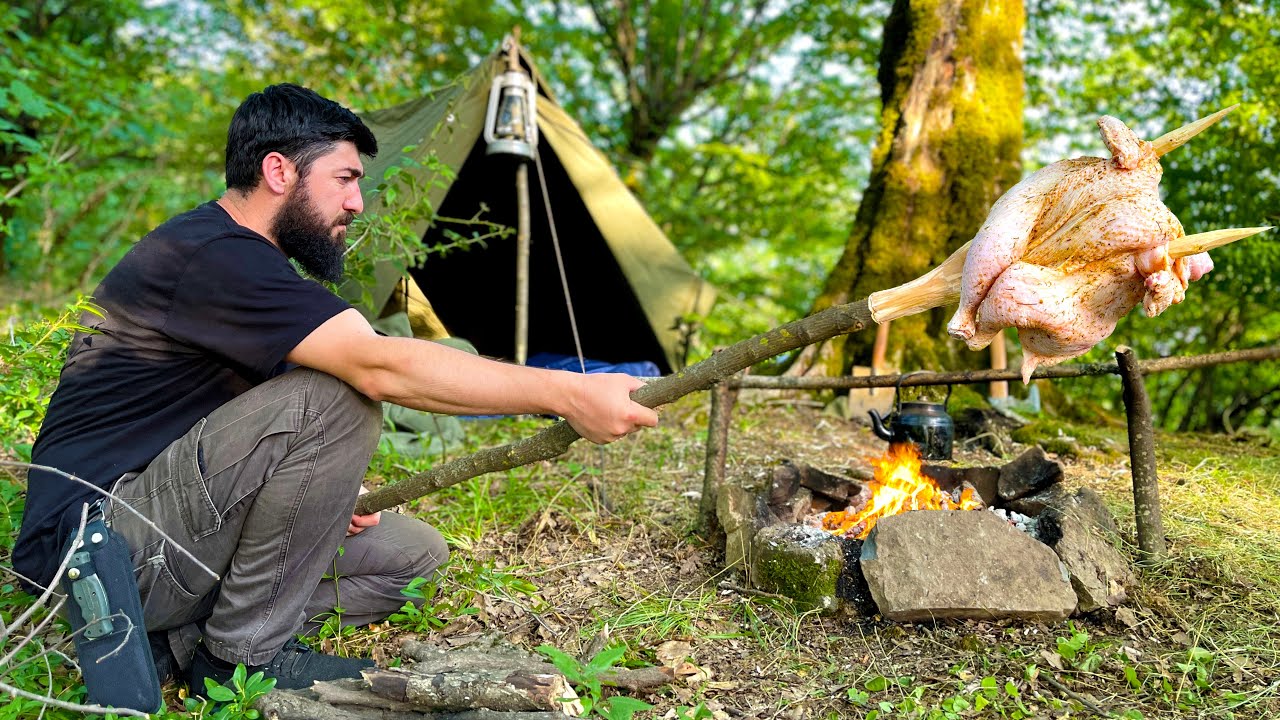 Solo Camping on the Mountain Peak | Roast Chicken on Stick | Relaxing in the Cosy Tent Shelter