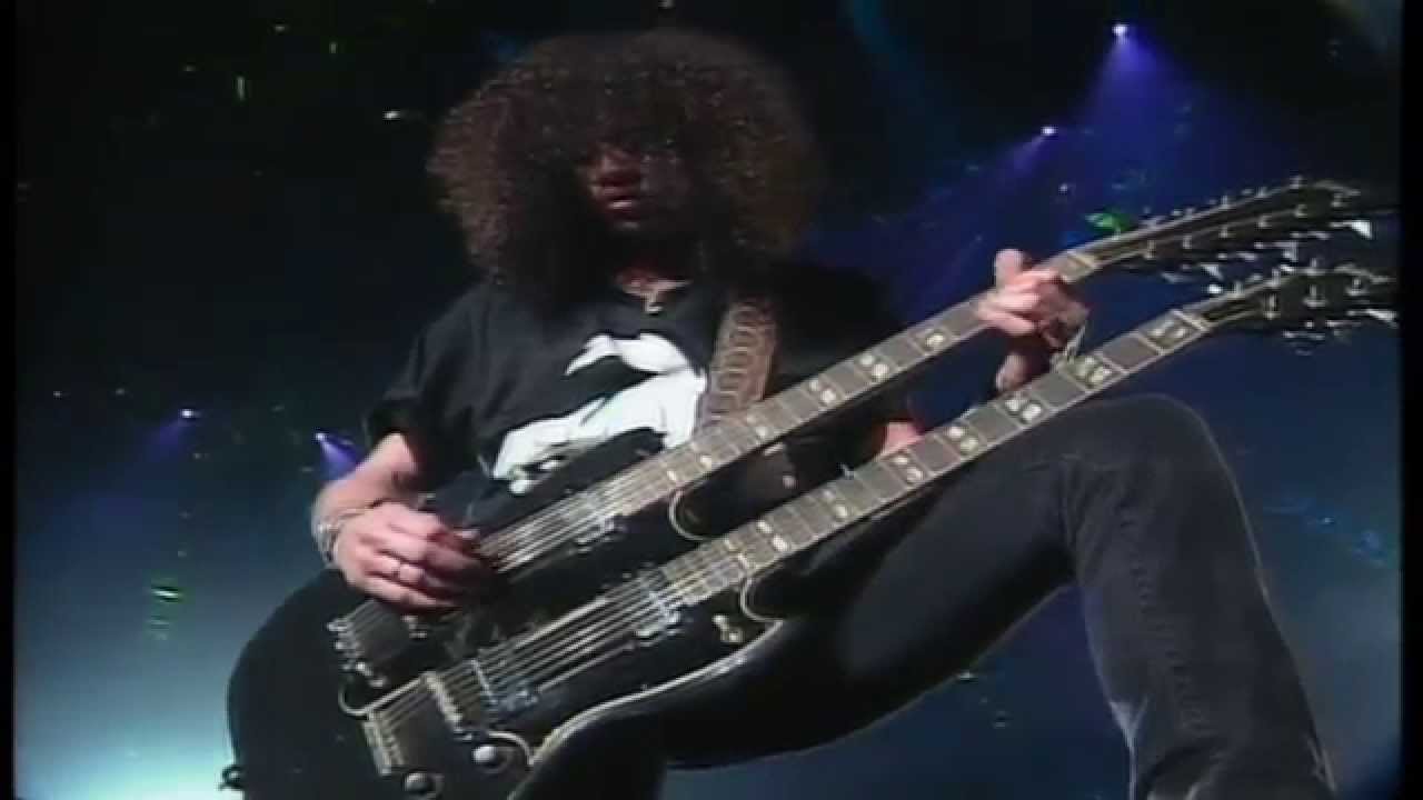 Guns N' Roses - Live In Tokyo 1992 Full Concert HQ HD - DVD 1/2