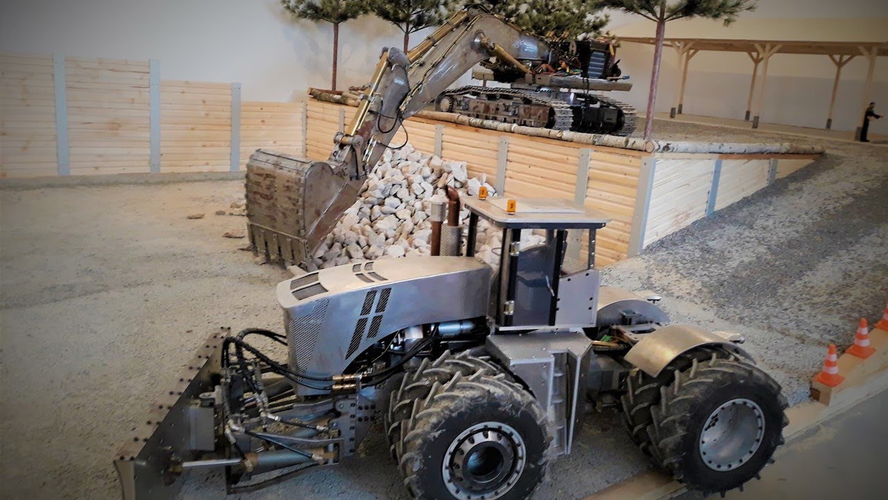 RC Baustelle/RC construction site/RC Parcours Indoor 1:8 im eigenen Keller/RC Bagger/RC Excavator