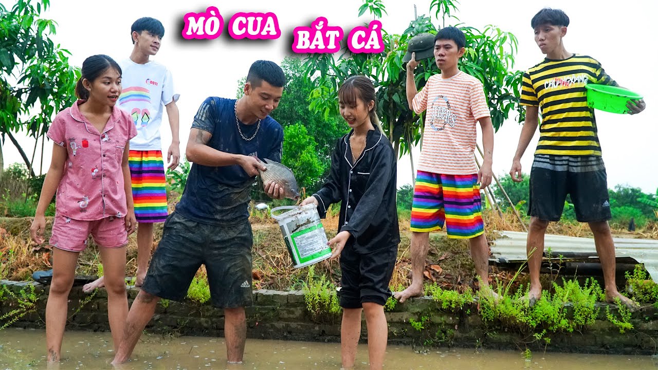 MÒ CUA BẮT CÁ SAU TRỜI MƯA - Hai Anh Em Không May Gặp Phải Đại Ca Thôn - Táo Xanh TV