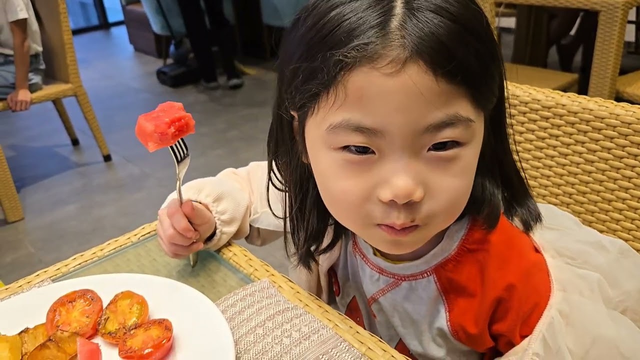 비니리니 첫 해외여행 ✈️  베트남 🇻🇳  다낭 다녀왔어요! 미카즈키 리조트 첫 날!!!