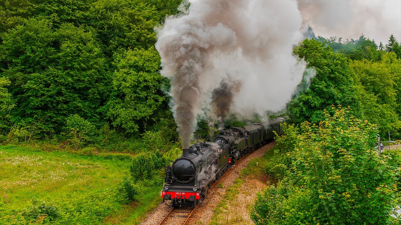 FRANCE : LES TRAINS TOURISTIQUES EN ACTION !