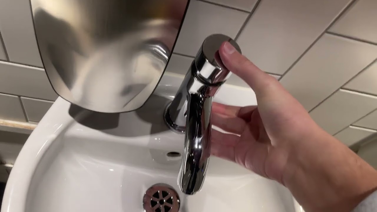 ATC hand dryer and Warner howard airforce dryer at coast to coast restaraunt Manchester 
