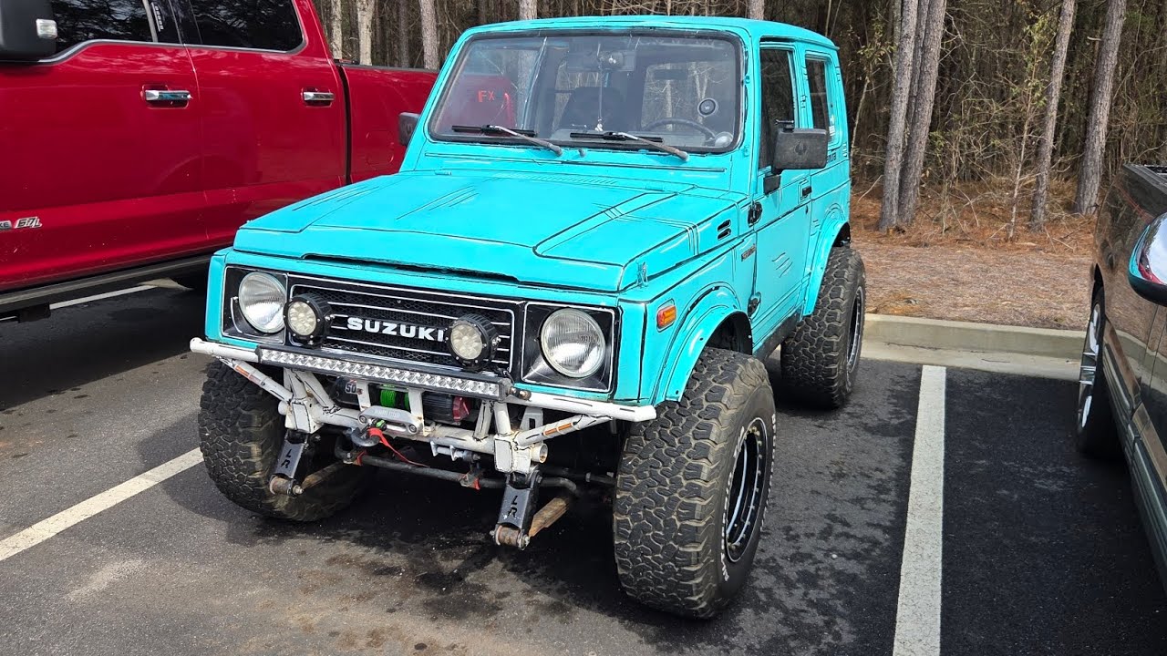 Road trip in the new land cruiser and new lights for the samurais bumper 