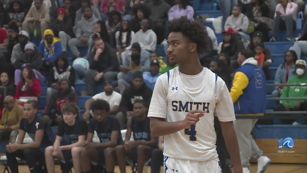 Oscar Smith rolls past Indian River in Southeastern Showdown