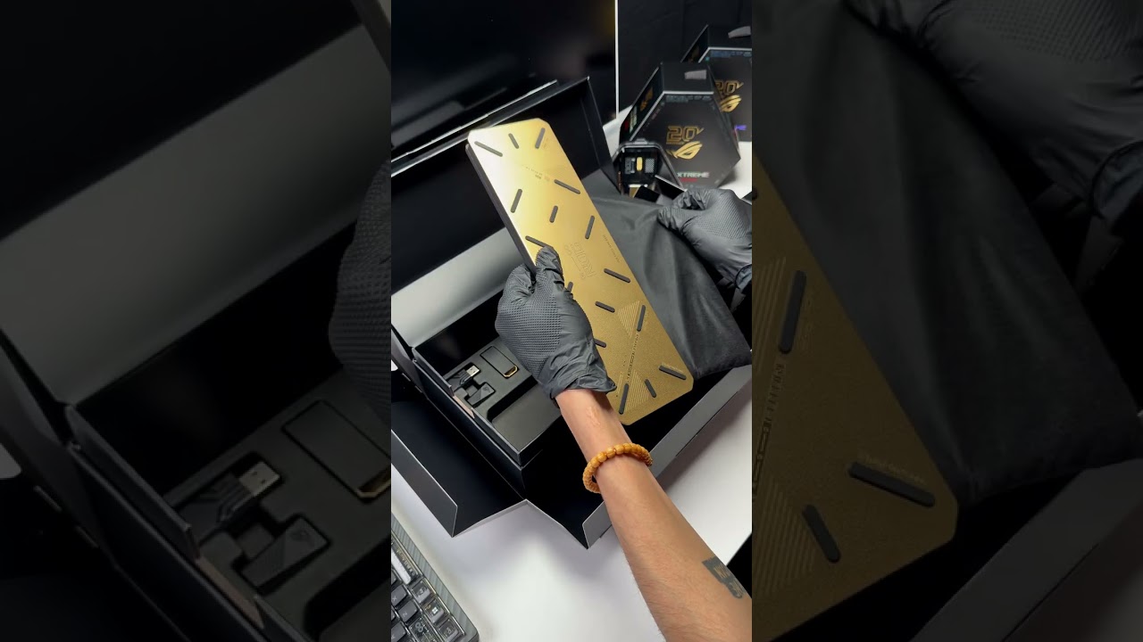 Экстремальная распаковка и обзор клавиатуры ROG 20th Anniversary Edition: даже шильдик с золотым ...