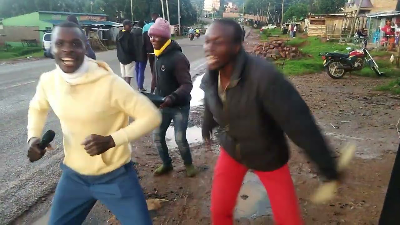 DENNIS JOGOO ft omorero